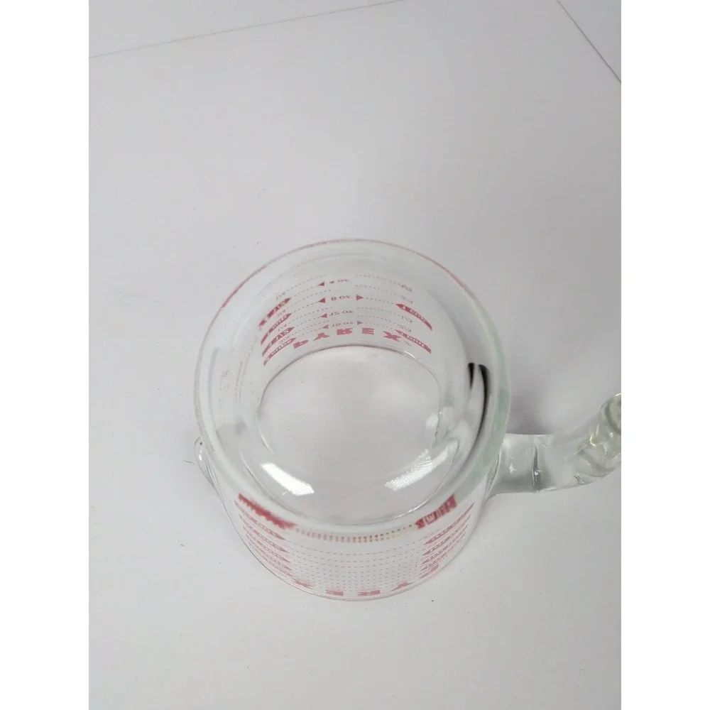 Pyrex 2-Cup  1 Pint Vintage Red Lettered Glass Measuring Cup.